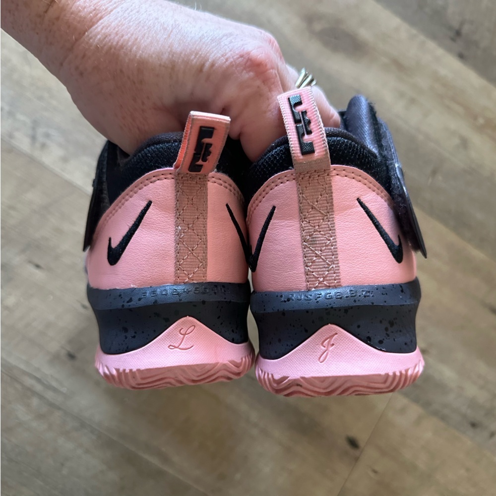 Nike Lebron Soldier 13 GS 'Black Bleached Coral' Youth Sneakers - Picture 7 of 11